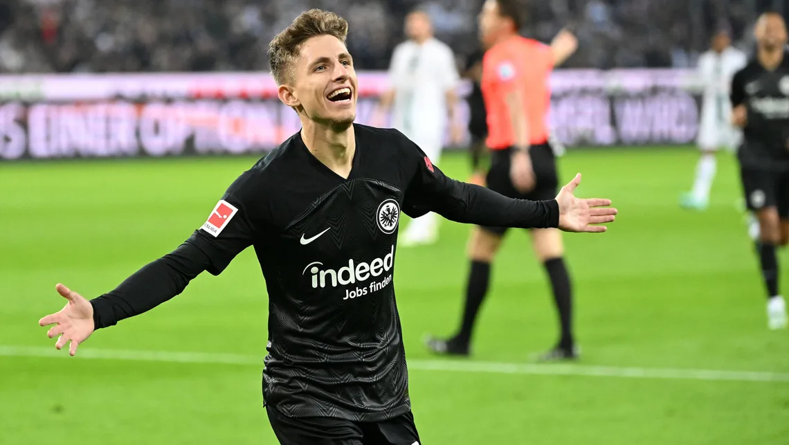 Áo câu lạc bộ Frankfurt 2023/2024 sân khách