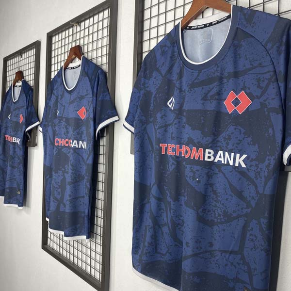 Áo bóng đá ngân hàng Techcombank thành phẩm